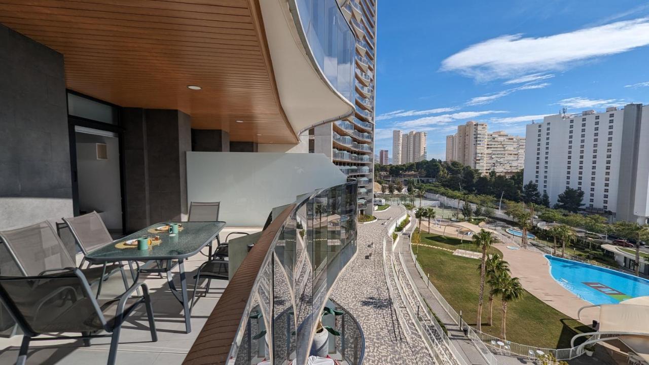 Sunset Waves Lovely Apartment بينايدورم المظهر الخارجي الصورة