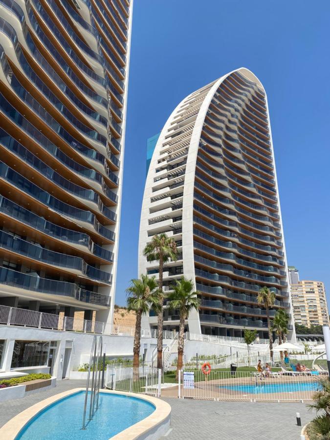 Sunset Waves Lovely Apartment بينايدورم المظهر الخارجي الصورة
