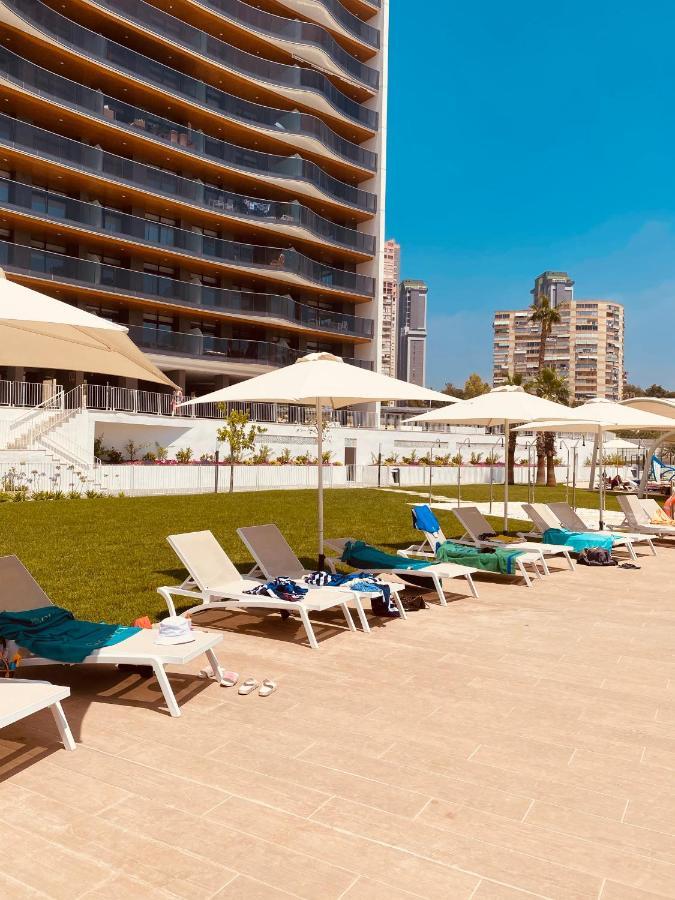 Sunset Waves Lovely Apartment بينايدورم المظهر الخارجي الصورة